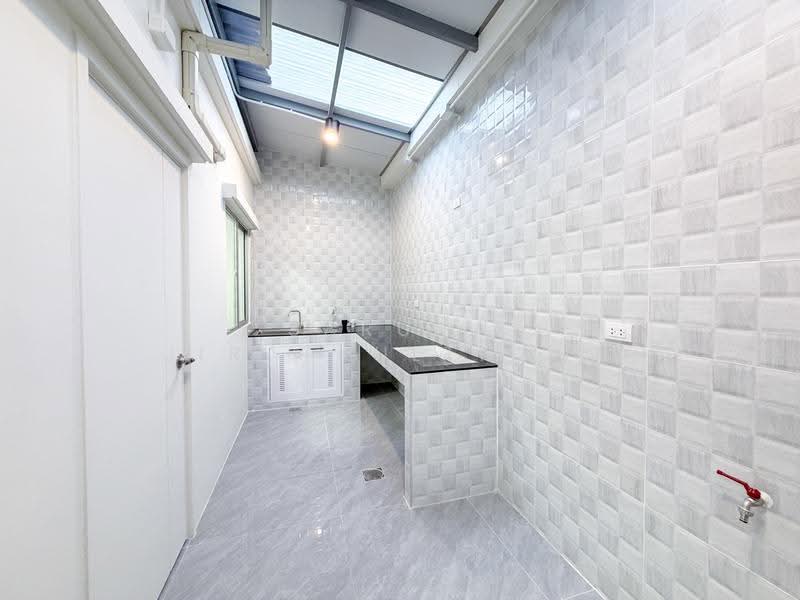 Baan Pruksa Pinklao-Wongwaen, Nonthaburi, Moo 9, Soi Kantana, Bang Muang, Bang Yai, Nonthaburi, 3 Bedrooms, 120 sqm, Townhouse For Sale, by Saruda Jiratkulthana, 500622955 - DDproperty.com