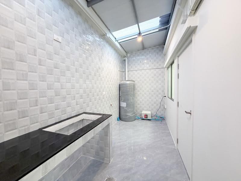 Baan Pruksa Pinklao-Wongwaen, Nonthaburi, Moo 9, Soi Kantana, Bang Muang, Bang Yai, Nonthaburi, 3 Bedrooms, 120 sqm, Townhouse For Sale, by Saruda Jiratkulthana, 500622955 - DDproperty.com