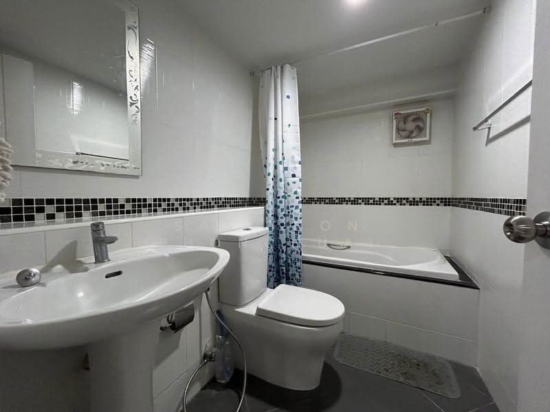 Thonglor Tower, Bangkok, Soi Thonglor, Sukhumvit 55 Road, Khlongtoei Nua, Watthana, Bangkok, 2 Bedrooms, 49 sqm, Condo For Rent, by Sasithon Phonchuai, 500622967 - DDproperty.com
