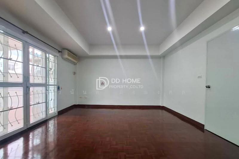 Park Gallery Rattanathibet, Nonthaburi, รัตนาธิเบศร์, Bang Kra So, Muang Nonthaburi, Nonthaburi, 4 Bedrooms, 180 sqm, Townhouse For Sale, by ธวินันท์ มิ่งมงคล, 500622982 - DDproperty.com