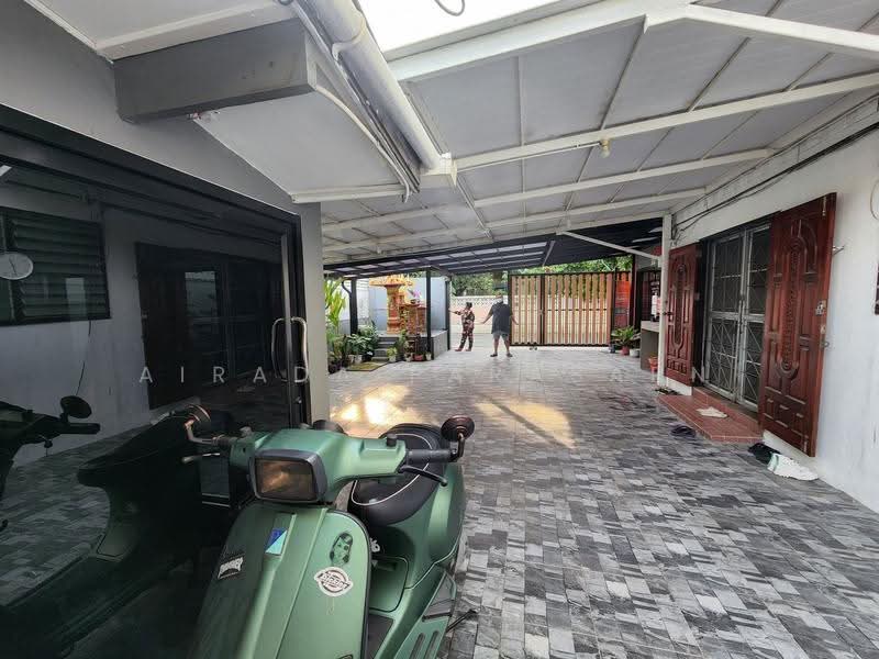 ซอยรัชดาอาภาภิรมย์ 32, Bangkok, Chatuchak, Bangkok, 8 Bedrooms, 400 sqm, Single Detached House For Rent, by Airada Parasarn, 500622990 - DDproperty.com