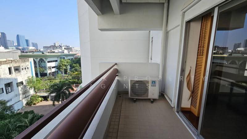 Esmeralda Apartments, Bangkok, Soi Ngamduphli, Rama 4 Road, Thung Maha Mek, Sathon, Bangkok, 3 Bedrooms, 201 sqm, Condo For Rent, by BANGKOK PROPERTY AGENTS, 500623062 - DDproperty.com