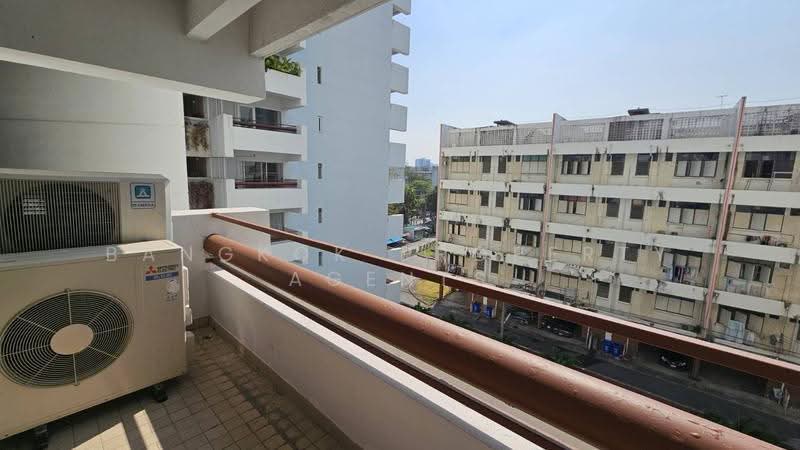 Esmeralda Apartments, Bangkok, Soi Ngamduphli, Rama 4 Road, Thung Maha Mek, Sathon, Bangkok, 3 Bedrooms, 201 sqm, Condo For Rent, by BANGKOK PROPERTY AGENTS, 500623062 - DDproperty.com