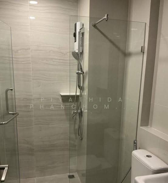Aspire Onnut Station, Bangkok, Sukhumvit Road, Phra Kanong, Khlong Toei, Bangkok, 1 Bedroom, 31 sqm, Condo For Rent, by Piyathida Phanchomphu, 500623071 - DDproperty.com