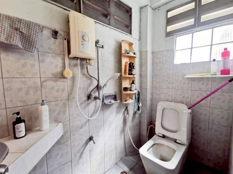 บ้านเดี่ยว 2 ชั้น 200 ตร.ว. บ้านเดี่ยว + โกดัง ใกล้กรมสรรพากร ซอยติวานนท์-ปากเกร็ด28, Nonthaburi, ถนนติวานนท์, Bang Phut, Pak Kret, Nonthaburi, , 740 sqm, Warehouse/Factory For Sale, by คุณ ชนะพันธุ์ แก้วศรีพจน์ (ต่อ), 500623119 - DDproperty.com