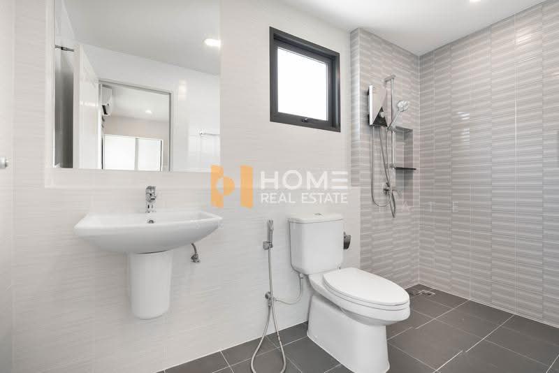 Centro Ratchaphruek-Suanphak 3, Nonthaburi, Bangkruai Jongtanom, Bang Kruai, Nonthaburi, 4 Bedrooms, 252 sqm, Single Detached House For Rent, by HOME Real Estate Service, 500623229 - DDproperty.com