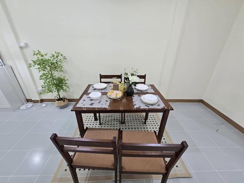 Baan Thanyaphuek Suwinthawong 11, Bangkok, Soi Phdungphan 11, Suwinthawong Road, Nong Chok, Bangkok, 2 Bedrooms, 80 sqm, Townhouse For Sale, by นภัสศรณ์ วงศ์สินไทยกร (นันท์), 500623338 - DDproperty.com
