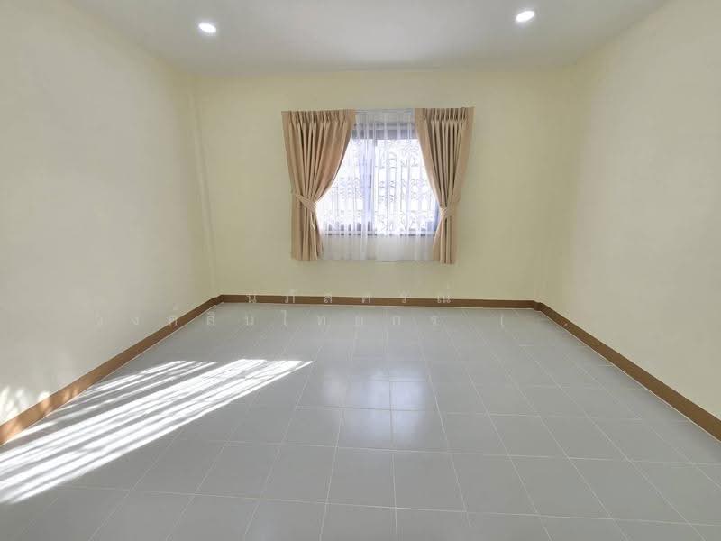 Baan Thanyaphuek Suwinthawong 11, Bangkok, Soi Phdungphan 11, Suwinthawong Road, Nong Chok, Bangkok, 2 Bedrooms, 80 sqm, Townhouse For Sale, by นภัสศรณ์ วงศ์สินไทยกร (นันท์), 500623338 - DDproperty.com