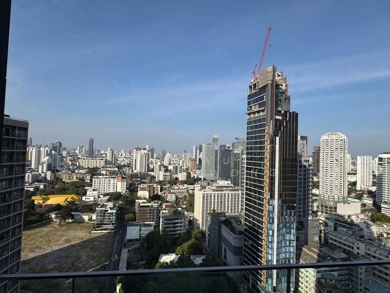 The Esse Sukhumvit 36, Bangkok, Soi Sukhumvit 36, Sukhumvit Road, Phra Kanong, Khlong Toei, Bangkok, 2 Bedrooms, 75 sqm, Condo For Rent, by Sarawut Ratchawong, 500623384 - DDproperty.com