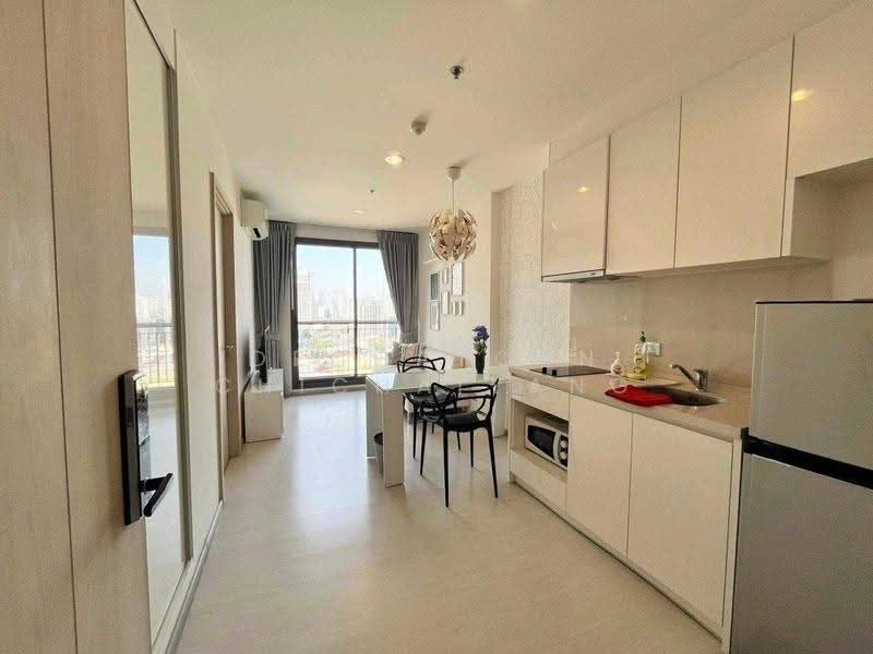 Rhythm Sukhumvit 42, Bangkok, Soi Sukhumvit 42, Sukhumvit Road, Phra Kanong, Khlong Toei, Bangkok, 1 Bedroom, 35 sqm, Condo For Rent, by Dechatorn Chichaiyang, 500623500 - DDproperty.com