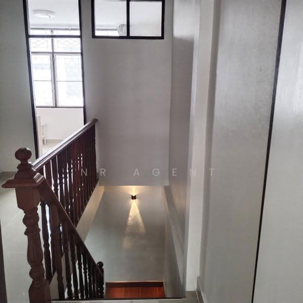 BAAN YU CHAROEN LAT PHRAO 101, Bangkok, Khlong Chaokhun Sing, Wang Thonglang, Bangkok, 2 Bedrooms, 136 sqm, Townhouse For Sale, by NR AGENT, 500623518 - DDproperty.com