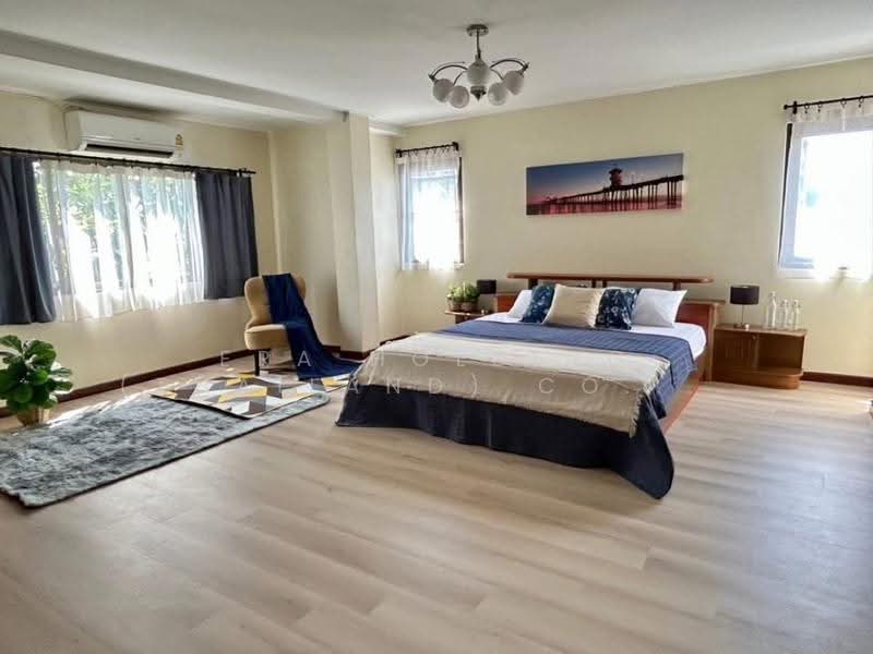 บางจาก พระโขนง, Bangkok, Bang Chak, Phra Khanong, Bangkok, 3 Bedrooms, 300 sqm, Townhouse For Rent, by ERA Holding (Thailand) Co., Ltd., 500623542 - DDproperty.com