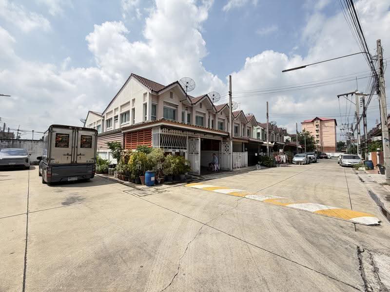 Glory House, Pathum Thani, Khlong Nung, Khlong Luang, Pathum Thani, 3 Bedrooms, 104 sqm, Townhouse For Sale, by ANUCHIT PHOCHAI, 500623573 - DDproperty.com
