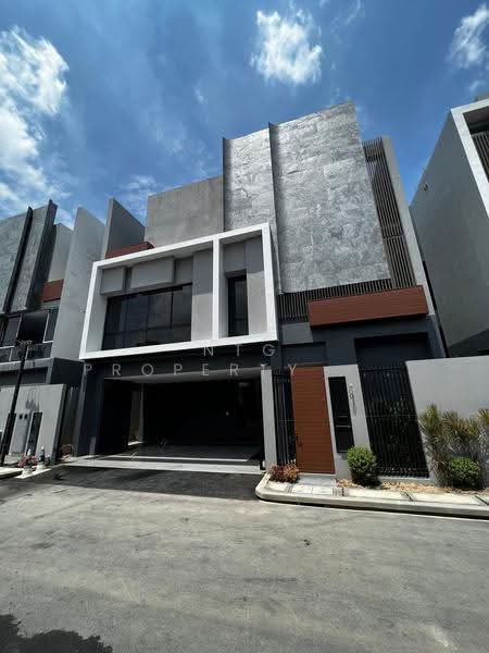 BuGaan Krungthep Kreetha, Bangkok, 109 15 Soi Krungthep Kreetha, Hua Mak, Bang Kapi, Bangkok, 4 Bedrooms, 430 sqm, Single Detached House For Rent, by NTG Property House Co.,Ltd., 500623584 - DDproperty.com