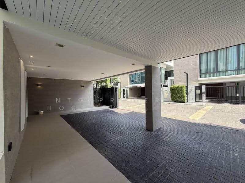 The Glamor Ekkamai – Praditmanutham, Bangkok, Soi Praditmanutham 8, Khlong Chaokhun Sing, Wang Thonglang, Bangkok, 3 Bedrooms, 412 sqm, Single Detached House For Rent, by NTG Property House Co.,Ltd., 500623671 - DDproperty.com