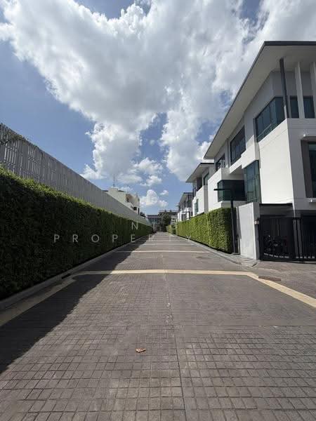 The Glamor Ekkamai – Praditmanutham : ดิ แกลมเมอร์ เอกมัย – ประดิษฐ์มนูธรรม, กรุงเทพ, ซ.ประดิษฐ์มนูธรรม 8, คลองเจ้าคุณสิงห์, วังทองหลาง, กรุงเทพ, 412 ตร.ม., บ้านเดี่ยว ให้เช่า, โดย NTG Property House Co.,Ltd., 500623671 - DDproperty.com