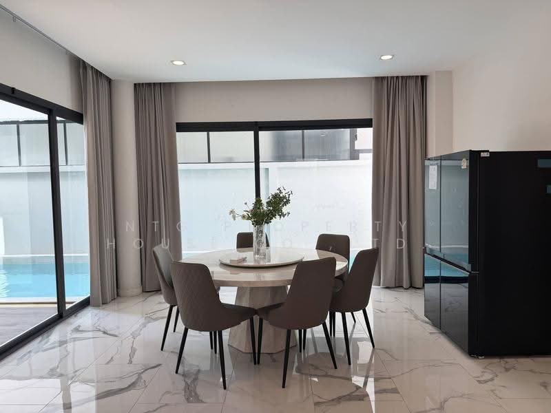 The Glamor Ekkamai – Praditmanutham, Bangkok, Soi Praditmanutham 8, Khlong Chaokhun Sing, Wang Thonglang, Bangkok, 3 Bedrooms, 412 sqm, Single Detached House For Rent, by NTG Property House Co.,Ltd., 500623671 - DDproperty.com