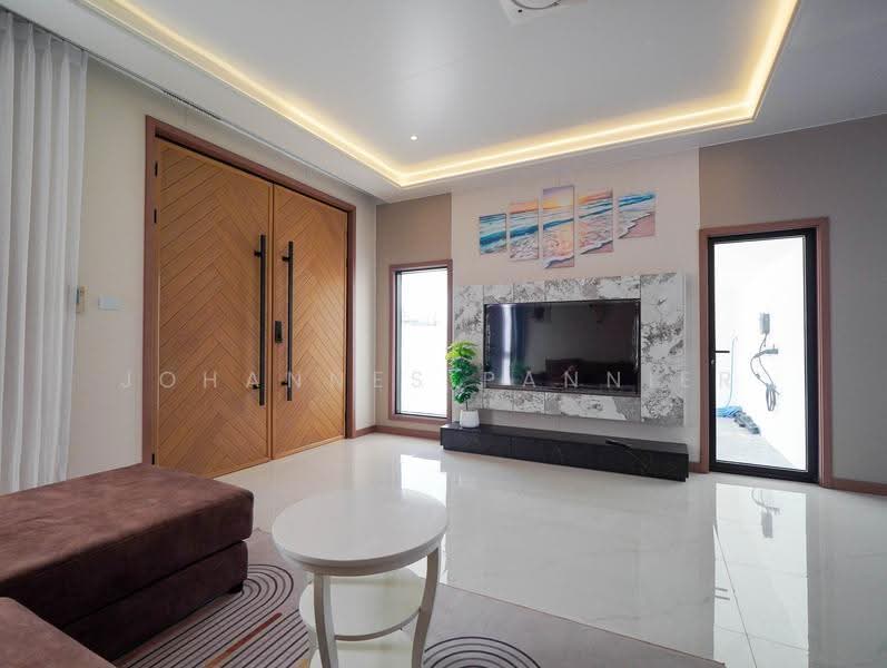 Luxury 5 bed Villa, Chon Buri (Pattaya), Na Chom Thian 1, Na Chom Thian, Sattahip, Chon Buri (Pattaya), 5 Bedrooms, 510 sqm, Villa For Rent, by Johannes Pannier, 500623718 - DDproperty.com