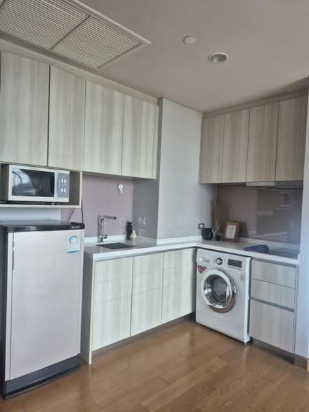 The Lumpini 24, Bangkok, Sukhumvit 24 Road, Khong Tan, Khlong Toei, Bangkok, 1 Bedroom, 38 sqm, Condo For Rent, by Connex Property, 500623723 - DDproperty.com