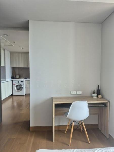 The Lumpini 24, Bangkok, Sukhumvit 24 Road, Khong Tan, Khlong Toei, Bangkok, 1 Bedroom, 38 sqm, Condo For Rent, by Connex Property, 500623723 - DDproperty.com