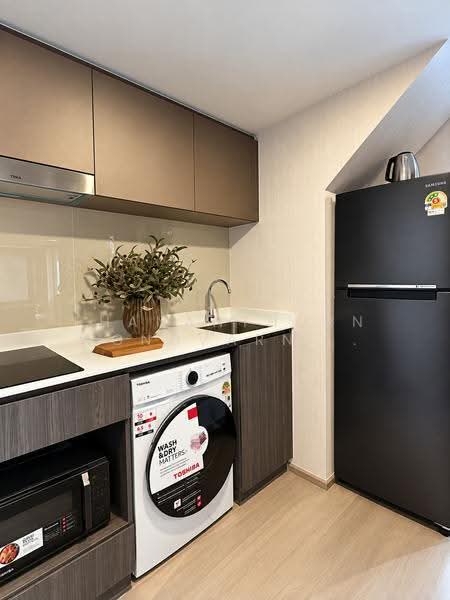 Life Phahon-Ladprao, Bangkok, 996 Phahonyothin Road, Jom Phon, Chatuchak, Bangkok, 2 Bedrooms, 65 sqm, Condo For Rent, by Thananthorn Wongvarnkaseam, 500623724 - DDproperty.com