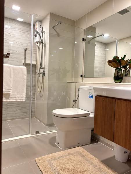 Life Phahon-Ladprao, Bangkok, 996 Phahonyothin Road, Jom Phon, Chatuchak, Bangkok, 2 Bedrooms, 65 sqm, Condo For Rent, by Thananthorn Wongvarnkaseam, 500623724 - DDproperty.com