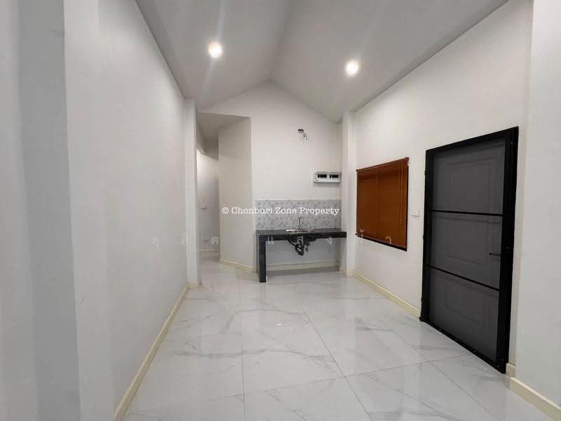 ให้เช่าบ้านแฝด ถนนชากยายจีน อ่าวอุดม ศรีราชา, Chon Buri (Pattaya), Thung Suk La, Si Racha, Chon Buri (Pattaya), 2 Bedrooms, 80 sqm, Semi-Detached House (Twin House) For Rent, by Dusit Saengfa, 500623793 - DDproperty.com