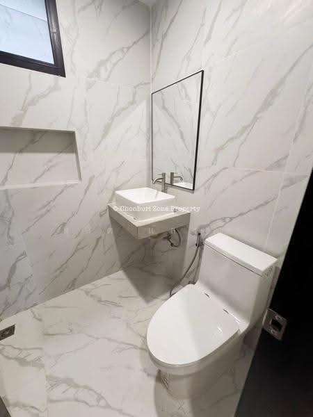 ให้เช่าบ้านแฝด ถนนชากยายจีน อ่าวอุดม ศรีราชา, Chon Buri (Pattaya), Thung Suk La, Si Racha, Chon Buri (Pattaya), 2 Bedrooms, 80 sqm, Semi-Detached House (Twin House) For Rent, by Dusit Saengfa, 500623793 - DDproperty.com