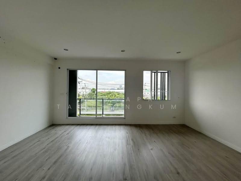 Phatthanakan 44, Bangkok, Suan Luang, Bangkok, , 225 sqm, Shophouse For Rent, by Punnapa Taothongkum, 500623804 - DDproperty.com