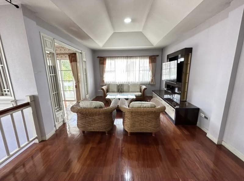Nantawan Suanluang Rama 9, Bangkok, Chaloem Phra Kiat Rama 9, Soi 62, Dok Mai, Prawet, Bangkok, 5 Bedrooms, 300 sqm, Single Detached House For Rent, by Rattapon Sivamok, 500623809 - DDproperty.com