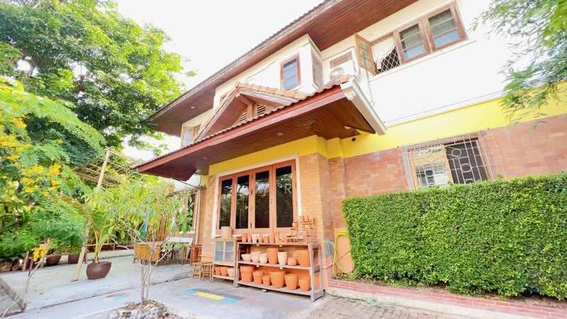 4-BR House, Bangkok, Bang Chak, Phra Khanong, Bangkok, 4 Bedrooms, 650 sqm, Single Detached House For Sale, by Phoom Imruangsri, 500623846 - DDproperty.com