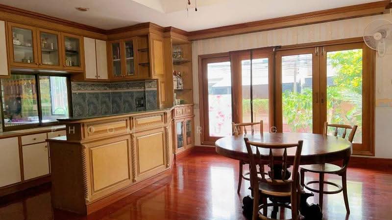 4-BR House, Bangkok, Bang Chak, Phra Khanong, Bangkok, 4 Bedrooms, 650 sqm, Single Detached House For Sale, by Phoom Imruangsri, 500623846 - DDproperty.com