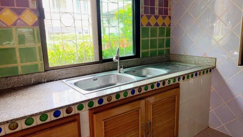 4-BR House, Bangkok, Bang Chak, Phra Khanong, Bangkok, 4 Bedrooms, 650 sqm, Single Detached House For Sale, by Phoom Imruangsri, 500623846 - DDproperty.com
