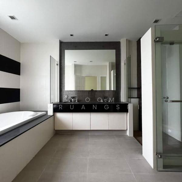 5-BR Townhouse, Bangkok, Bang Kapi, Huai Khwang, Bangkok, 5 Bedrooms, 600 sqm, Townhouse For Sale, by Phoom Imruangsri, 500623875 - DDproperty.com