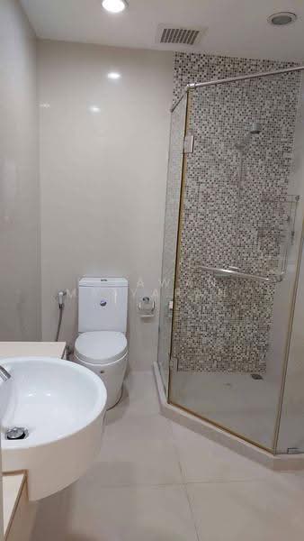 The Rajdamri, Bangkok, Ratchadamri Road, Lumphini, Pathum Wan, Bangkok, 2 Bedrooms, 112 sqm, Condo For Rent, by Piyawan Maiyapan, 500623910 - DDproperty.com