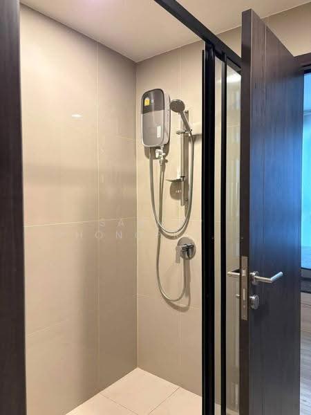 XT Huaikhwang, Bangkok, 244 Ratchadaphisek Road, Huai Khwang, Bangkok, 1 Bedroom, 34 sqm, Condo For Rent, by Sannop Phongpraphan, 500623918 - DDproperty.com
