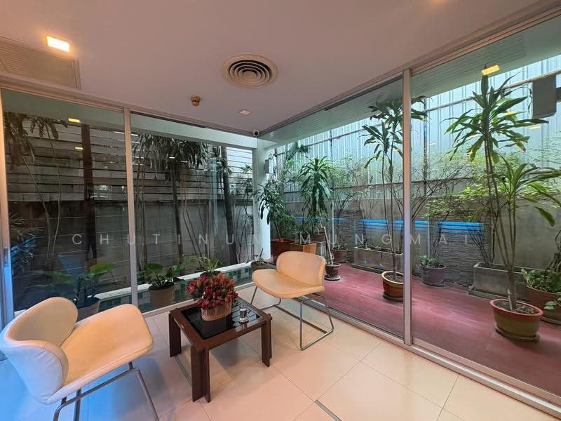 Four-Storey Property For Sale in Sukhumvit 20 | 5 min Walk to Emsphere, กรุงเทพ, Sukhumvit 20, คลองเตย, กรุงเทพ, 1,000 ตร.ม., ตึกแถว-อาคารพาณิชย์ ขาย, โดย Chutinun Mungmai, 500623951 - DDproperty.com