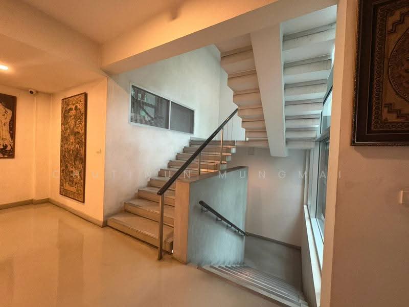 Four-Storey Property For Sale in Sukhumvit 20 | 5 min Walk to Emsphere, กรุงเทพ, Sukhumvit 20, คลองเตย, กรุงเทพ, 1,000 ตร.ม., ตึกแถว-อาคารพาณิชย์ ขาย, โดย Chutinun Mungmai, 500623951 - DDproperty.com