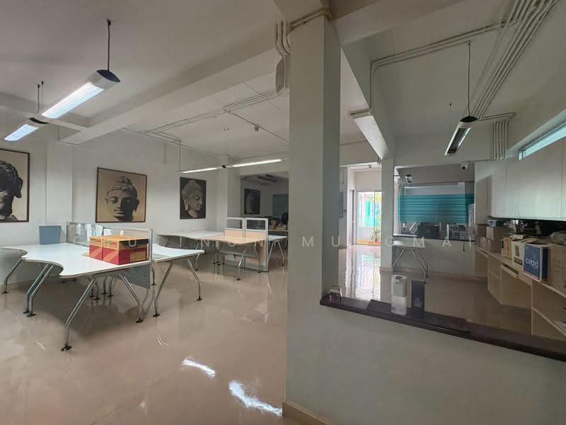 Four-Storey Property For Sale in Sukhumvit 20 | 5 min Walk to Emsphere, Bangkok, Sukhumvit 20, Khlong Toei, Bangkok, , 1,000 sqm, Shophouse For Sale, by Chutinun Mungmai, 500623951 - DDproperty.com