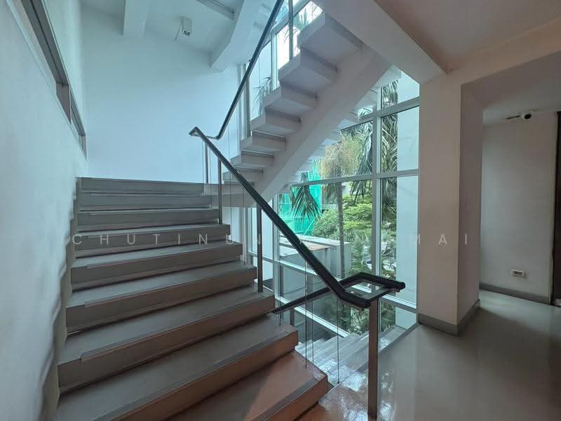 Four-Storey Property For Sale in Sukhumvit 20 | 5 min Walk to Emsphere, Bangkok, Sukhumvit 20, Khlong Toei, Bangkok, , 1,000 sqm, Shophouse For Sale, by Chutinun Mungmai, 500623951 - DDproperty.com