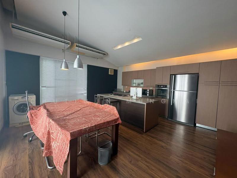 Four-Storey Property For Sale in Sukhumvit 20 | 5 min Walk to Emsphere, Bangkok, Sukhumvit 20, Khlong Toei, Bangkok, , 1,000 sqm, Shophouse For Sale, by Chutinun Mungmai, 500623951 - DDproperty.com