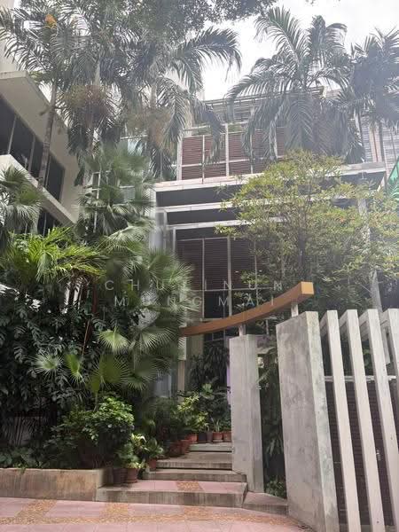 Four-Storey Property For Sale in Sukhumvit 20 | 5 min Walk to Emsphere, กรุงเทพ, Sukhumvit 20, คลองเตย, กรุงเทพ, 1,000 ตร.ม., ตึกแถว-อาคารพาณิชย์ ขาย, โดย Chutinun Mungmai, 500623951 - DDproperty.com