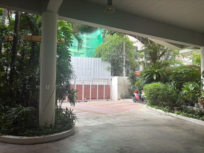Four-Storey Property For Sale in Sukhumvit 20 | 5 min Walk to Emsphere, กรุงเทพ, Sukhumvit 20, คลองเตย, กรุงเทพ, 1,000 ตร.ม., ตึกแถว-อาคารพาณิชย์ ขาย, โดย Chutinun Mungmai, 500623951 - DDproperty.com