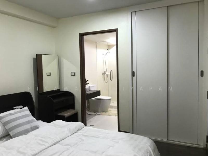 Silom City Resort, Bangkok, 25 Phiphat 2, Silom, Bang Rak, Bangkok, 1 Bedroom, 44 sqm, Condo For Sale, by Piyawan Maiyapan, 500623969 - DDproperty.com