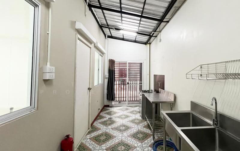 Pruksa Ville Petchkasem 91-93, Samut Sakhon, Soi Petchkasem 93, Petchkasem Road, Om Noi, Krathum Baen, Samut Sakhon, 3 Bedrooms, 100 sqm, Townhouse For Sale, by The Best Property เก๋เก๋, 500623986 - DDproperty.com