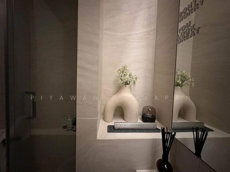 The Strand Thonglor, Bangkok, 36 Soi Sukhumvit 55, Khlong Tan Nua, Watthana, Bangkok, 1 Bedroom, 54 sqm, Condo For Sale, by Piyawan Maiyapan, 500624034 - DDproperty.com