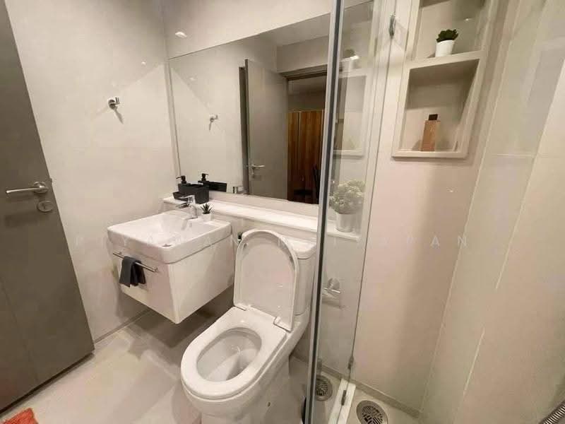 Life Asoke Hype, Bangkok, 339 Chaturathit Rd, Makkasan, Ratchathewi, Bangkok, Studio, 27 sqm, Condo For Rent, by Piyawan Maiyapan, 500624079 - DDproperty.com