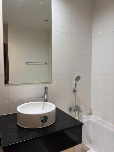 Sukhumvit City Resort, Bangkok, 51 Soi Sukhumvit 11, Khlongtoei Nua, Watthana, Bangkok, 2 Bedrooms, 69 sqm, Condo For Sale, by GT Real Estate Thailand, 500624083 - DDproperty.com