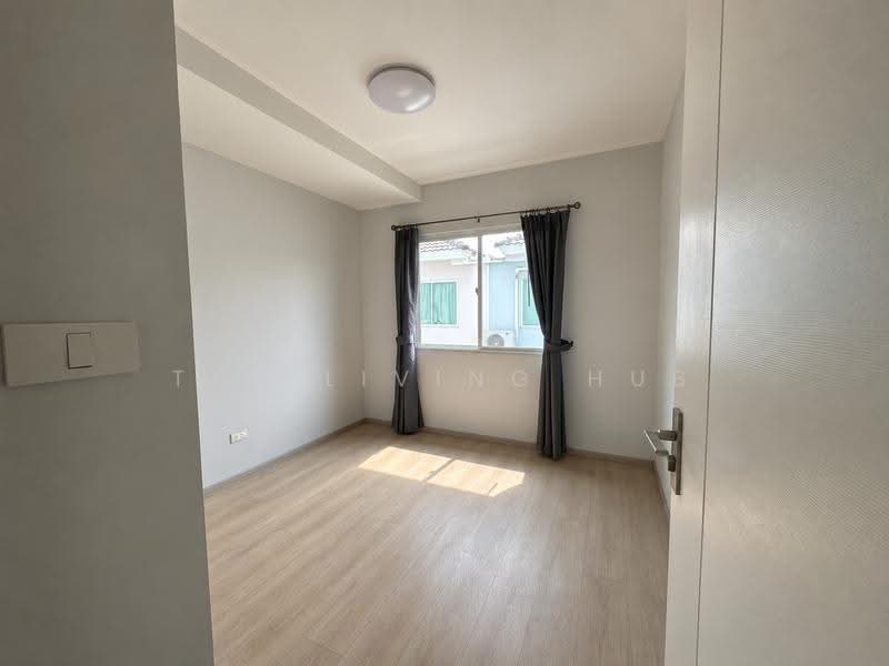 Villaggio Pinklao-Salaya, Nonthaburi, Samretpattana Road, Sala Klang, Bang Kruai, Nonthaburi, 3 Bedrooms, 125 sqm, Semi-Detached House (Twin House) For Sale, by THE LIVING HUB, 500624155 - DDproperty.com