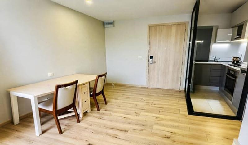 Brix Charan 64, Bangkok, 696 Charan Sanit Wong Road, Bang Yi Khan, Bang Phlat, Bangkok, 2 Bedrooms, 43 sqm, Condo For Sale, by ชนะชาติ นนท์ตา, 500624192 - DDproperty.com